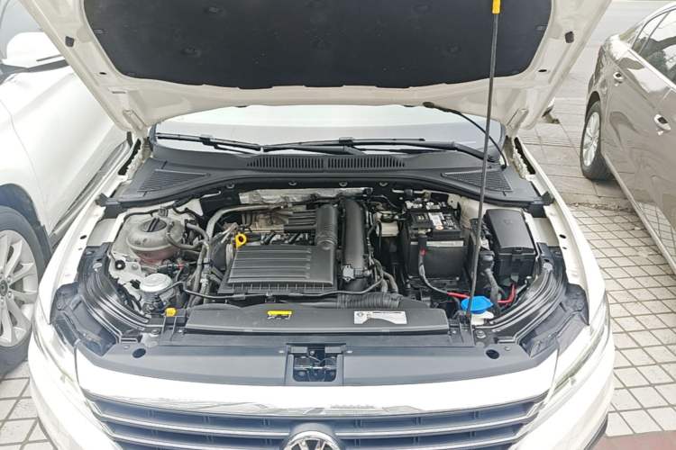 Used Volkswagen Lavida 2019 280TSI DSG Comfort Edition China VI standard Engine Bay