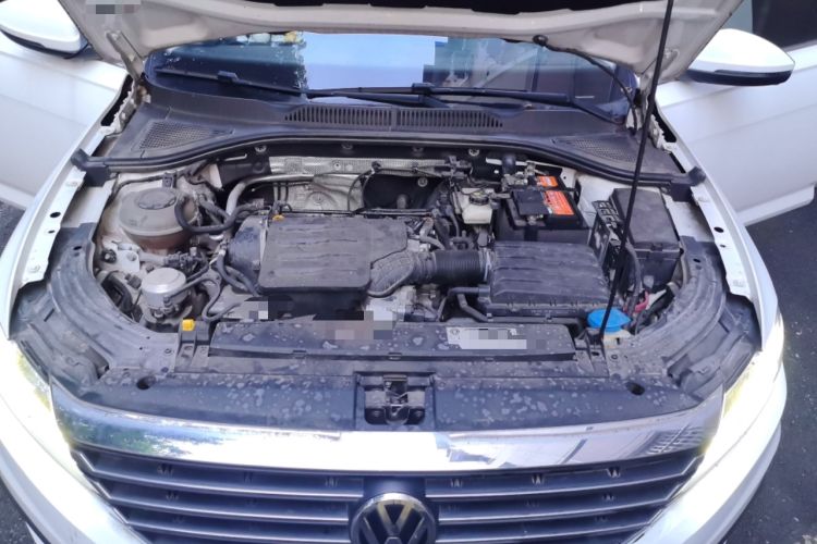 Used Volkswagen Lavida 2019 1.5L Automatic Comfort Edition China VI Standard Engine Bay