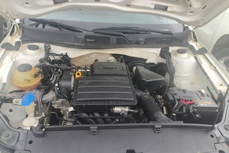 Used Volkswagen Lavida 2019 Lavida Start 1.5L Automatic Trendy Version China VI Standard Engine Bay