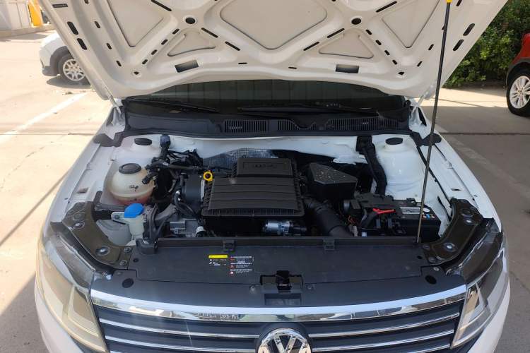 Used Volkswagen Lavida 2019 Lavida Start 1.5L Automatic Trendy Version China VI Standard Engine Bay