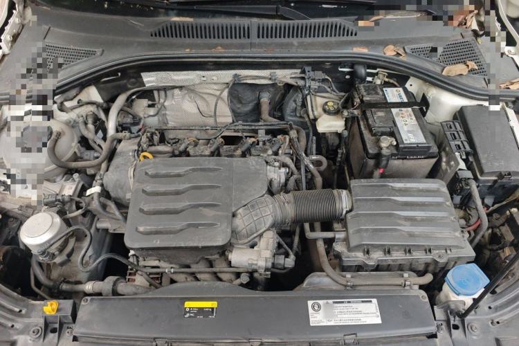 Used Volkswagen Lavida 2019 1.5L Automatic Comfort Edition China VI Standard Engine Bay