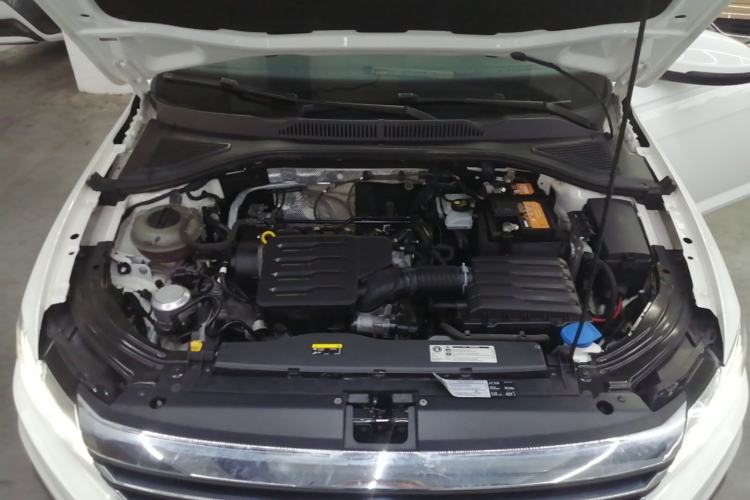 Used Volkswagen Lavida 2019 1.5L Automatic Comfort Edition China VI Standard Engine Bay
