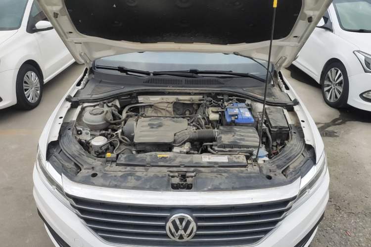 Used Volkswagen Lavida 2019 1.5L Automatic Comfort Edition China VI Standard Engine Bay