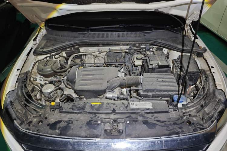 Used Volkswagen Lavida 2019 1.5L Automatic Comfort Edition China VI Standard Engine Bay