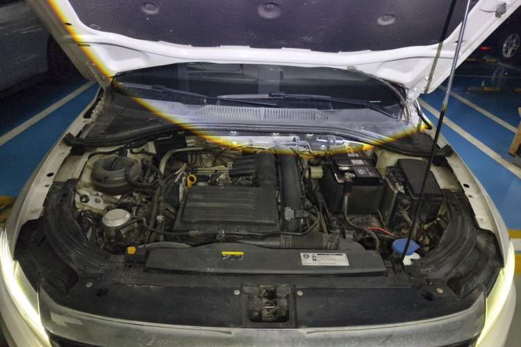 Used Volkswagen Lavida 2019 280TSI DSG Comfort Edition China VI standard Engine Bay