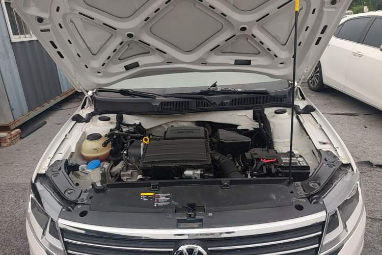 Used Volkswagen Lavida 2019 Lavida Start 1.5L Automatic Trendy Version China VI Standard Engine Bay