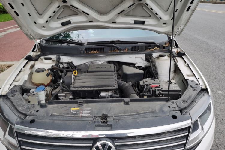 Used Volkswagen Lavida 2019 Lavida Start 1.5L Automatic Trendy Version China VI Standard Engine Bay