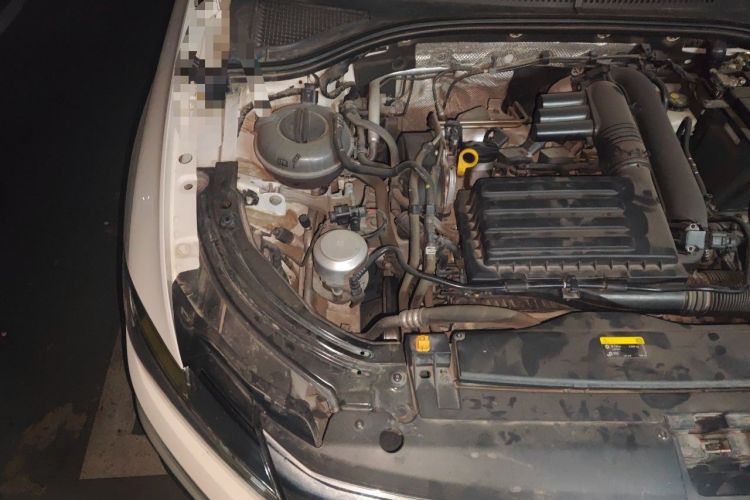 Used Volkswagen Lavida 2019 Hatchback 280TSI DSG Comfort Edition China VI Standard Engine Bay Right