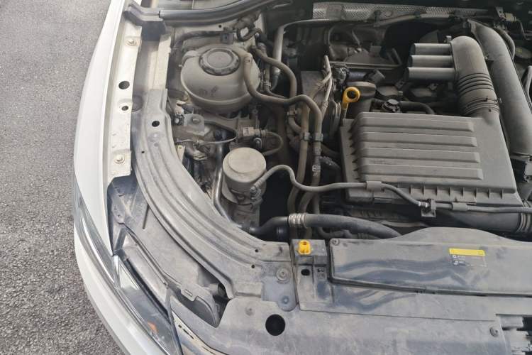 Used Volkswagen Lavida 2019 280TSI DSG Comfort Edition China VI standard Engine Bay Right