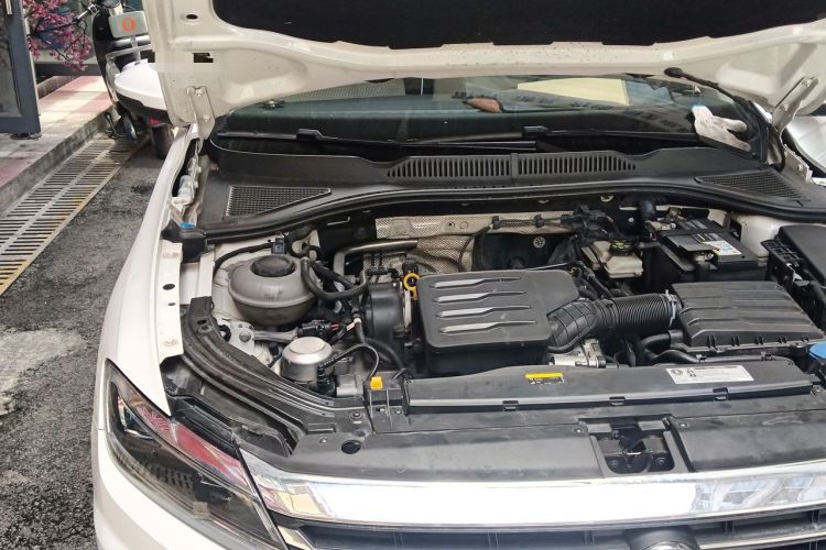 Used Volkswagen Lavida 2019 1.5L Manual Comfort Edition China VI Standard Engine Bay Right