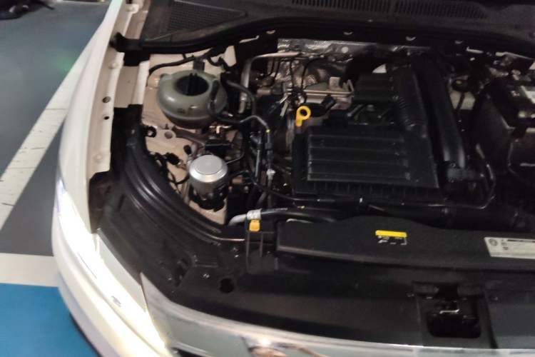 Used Volkswagen Lavida 2019 280TSI DSG Luxury Edition China VI Standard Engine Bay Right