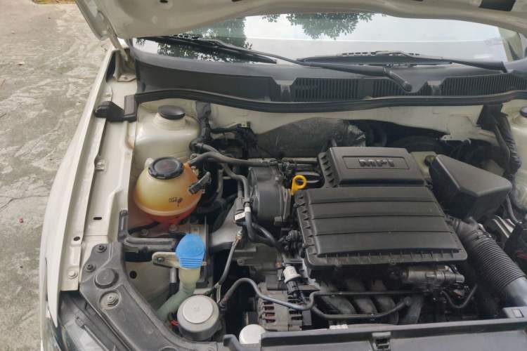 Used Volkswagen Lavida 2019 Lavida Start 1.5L Automatic Comfort Edition China VI Standard Engine Bay Right