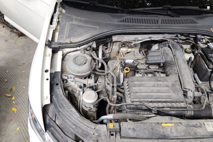 Used Volkswagen Lavida 2019 280TSI DSG Comfort Edition China VI standard Engine Bay Right