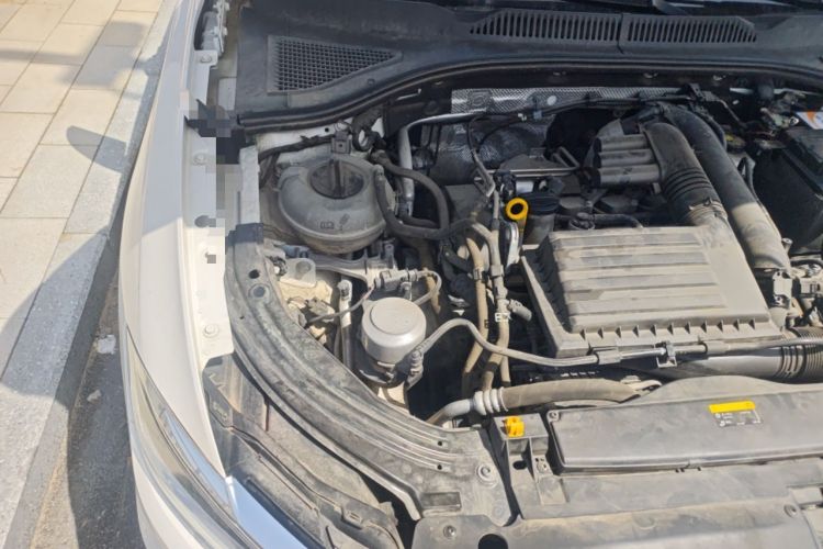 Used Volkswagen Lavida 2019 280TSI DSG Comfort Edition China VI standard Engine Bay Right