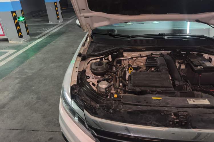 Used Volkswagen Lavida 2019 280TSI DSG Comfort Edition China VI standard Engine Bay Right