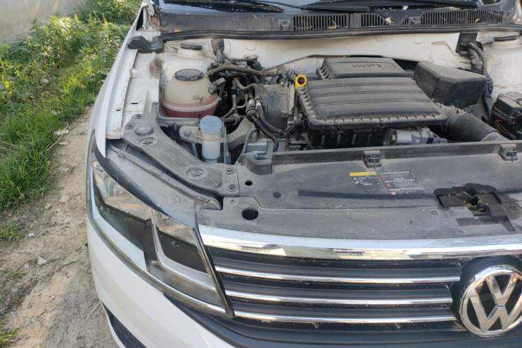 Used Volkswagen Lavida 2019 Lavida Start 1.5L Automatic Trendy Version China VI Standard Engine Bay Right