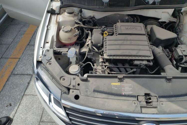 Used Volkswagen Lavida 2019 Lavida Start 1.5L Automatic Trendy Version China VI Standard Engine Bay Right