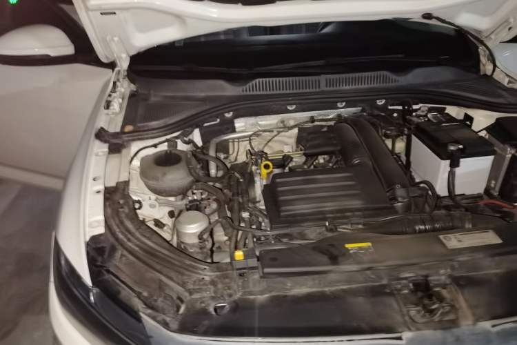 Used Volkswagen Lavida 2019 280TSI DSG Comfort Edition China VI standard Engine Bay Right