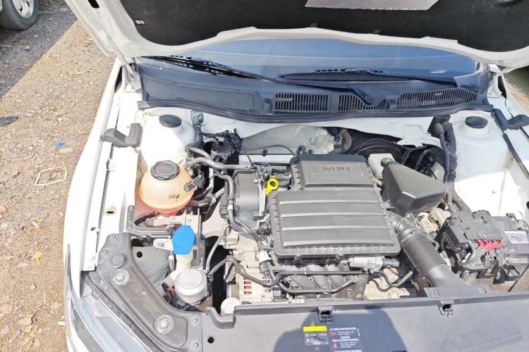 Used Volkswagen Lavida 2019 Lavida Start 1.5L Automatic Trendy Version China VI Standard Engine Bay Right