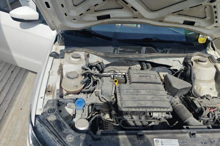 Used Volkswagen Lavida 2019 Lavida Start 1.5L Automatic Trendy Version China VI Standard Engine Bay Right