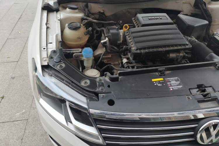 Used Volkswagen Lavida 2019 Lavida Start 1.5L Automatic Trendy Version China VI Standard Engine Bay Right