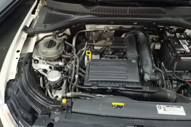 Used Volkswagen Lavida 2019 280TSI DSG Comfort Edition China VI standard Engine Bay Right