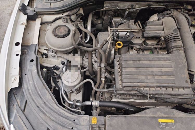 Used Volkswagen Lavida 2019 280TSI DSG Luxury Edition China VI Standard Engine Bay Right