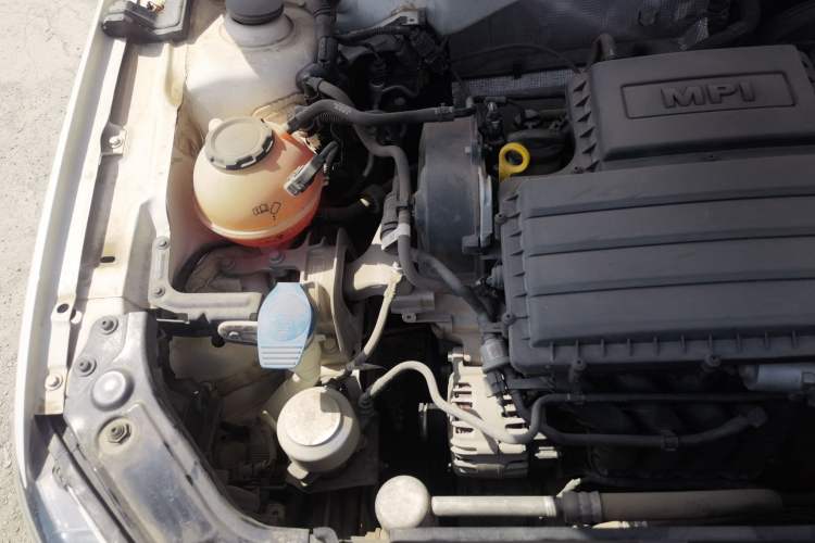 Used Volkswagen Lavida 2019 Lavida Start 1.5L Automatic Trendy Version China VI Standard Engine Bay Right
