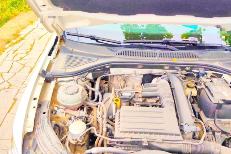 Used Volkswagen Lavida 2019 280TSI DSG Comfort Edition China VI standard Engine Bay Right