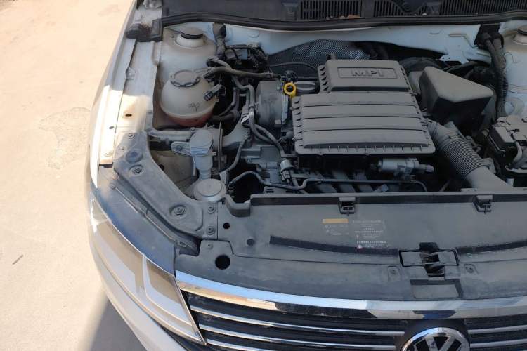 Used Volkswagen Lavida 2019 Lavida Start 1.5L Automatic Trendy Version China VI Standard Engine Bay Right