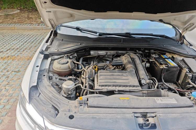 Used Volkswagen Lavida 2019 280TSI DSG Comfort Edition China VI standard Engine Bay Right