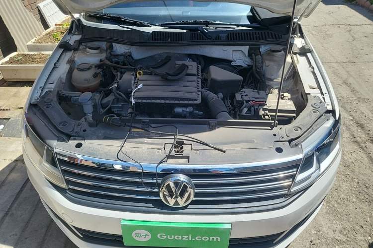 Used Volkswagen Lavida 2019 Lavida Start 1.5L Automatic Trendy Version China VI Standard Engine Bay