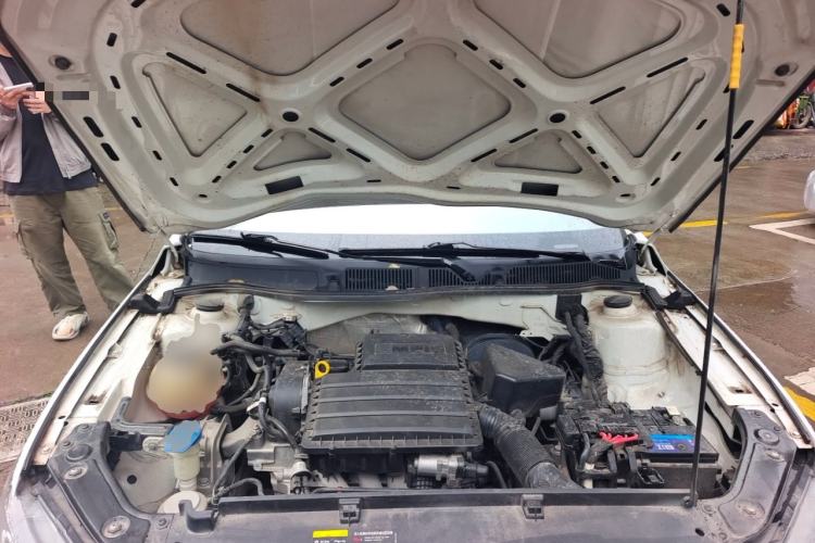 Used Volkswagen Lavida 2019 Lavida Start 1.5L Manual Comfort Edition China VI Standard Engine Bay