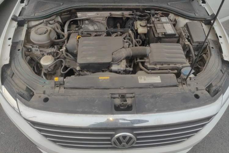 Used Volkswagen Lavida 2019 1.5L Automatic Vision Edition China VI Standard Engine Bay