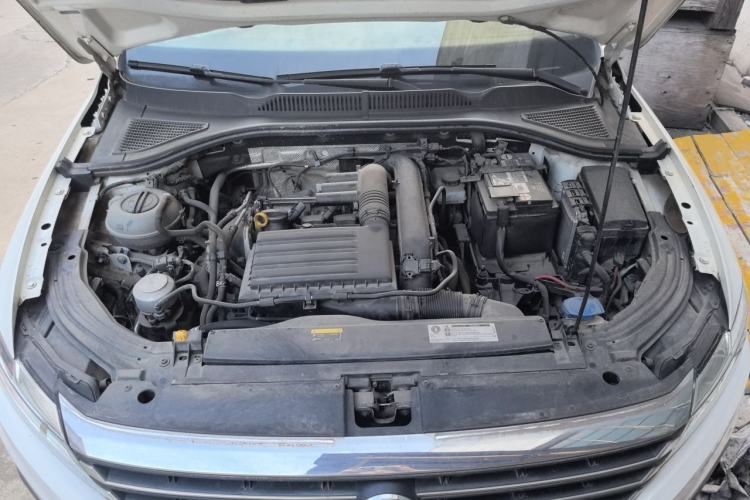 Used Volkswagen Lavida 2019 280TSI DSG Comfort Edition China VI standard Engine Bay