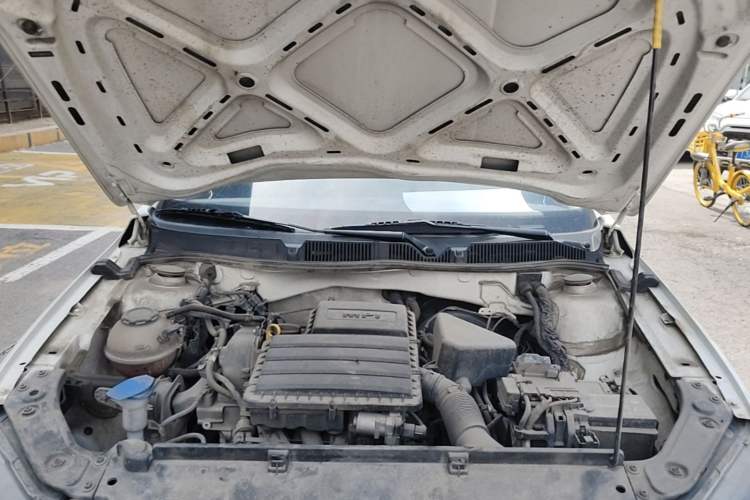 Used Volkswagen Lavida 2019 Lavida Start 1.5L Automatic Trendy Version China VI Standard Engine Bay