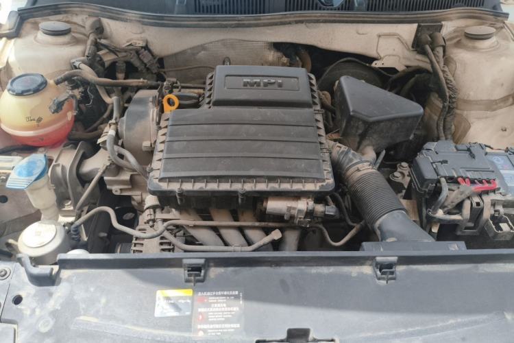 Used Volkswagen Lavida 2019 Lavida Start 1.5L Manual Fashion Edition China VI Standard Engine Bay
