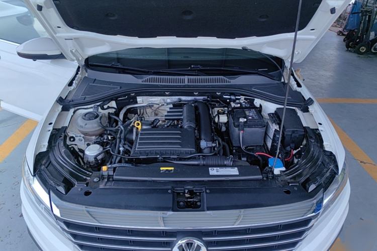 Used Volkswagen Lavida 2019 280TSI DSG Comfort Edition China VI standard Engine Bay