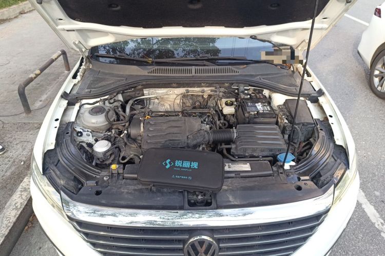 Used Volkswagen Lavida 2019 1.5L Automatic Comfort Edition China VI Standard Engine Bay