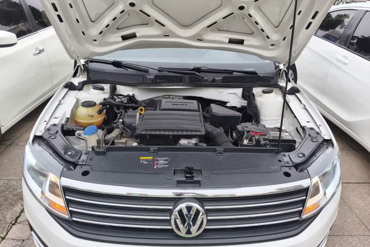 Used Volkswagen Lavida 2019 Lavida Start 1.5L Automatic Trendy Version China VI Standard Engine Bay