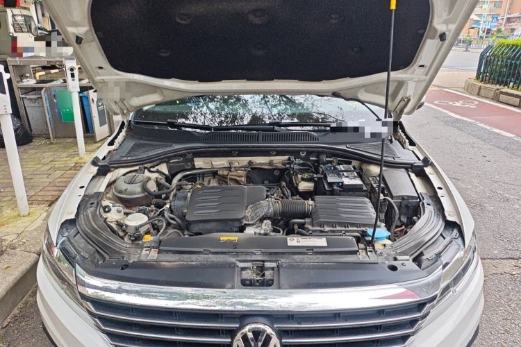 Used Volkswagen Lavida 2019 1.5L Automatic Comfort Edition China VI Standard Engine Bay