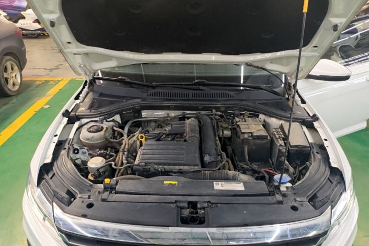 Used Volkswagen Lavida 2019 280TSI DSG Comfort Edition China VI standard Engine Bay