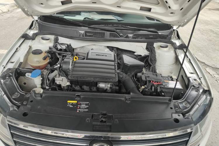 Used Volkswagen Lavida 2019 Lavida Start 1.5L Automatic Trendy Version China VI Standard Engine Bay