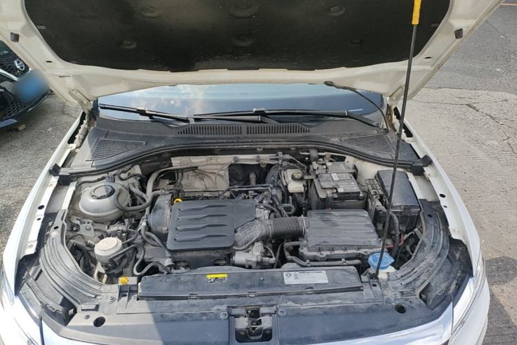 Used Volkswagen Lavida 2019 1.5L Automatic Vision Edition China VI Standard Engine Bay
