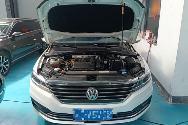 Used Volkswagen Lavida 2019 280TSI DSG Comfort Edition China VI standard Engine Bay