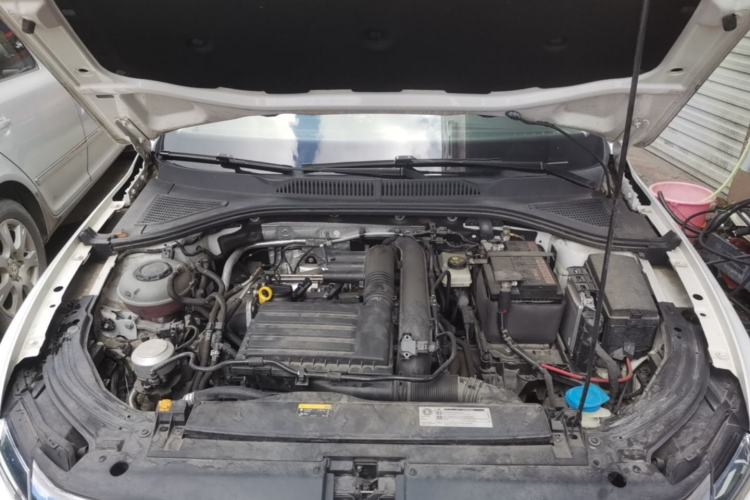 Used Volkswagen Lavida 2019 280TSI DSG Comfort Edition China VI standard Engine Bay
