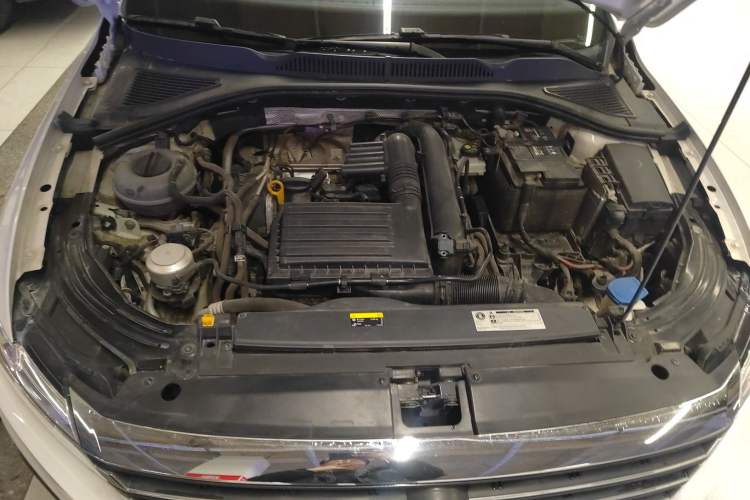 Used Volkswagen Lavida 2019 280TSI DSG Comfort Edition China VI standard Engine Bay
