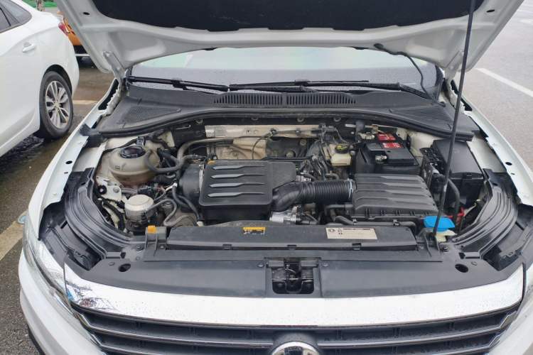 Used Volkswagen Lavida 2019 1.5L Automatic Comfort Edition China VI Standard Engine Bay