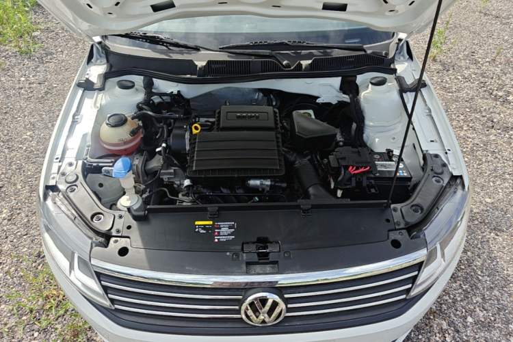 Used Volkswagen Lavida 2019 Lavida Start 1.5L Automatic Trendy Version China VI Standard Engine Bay