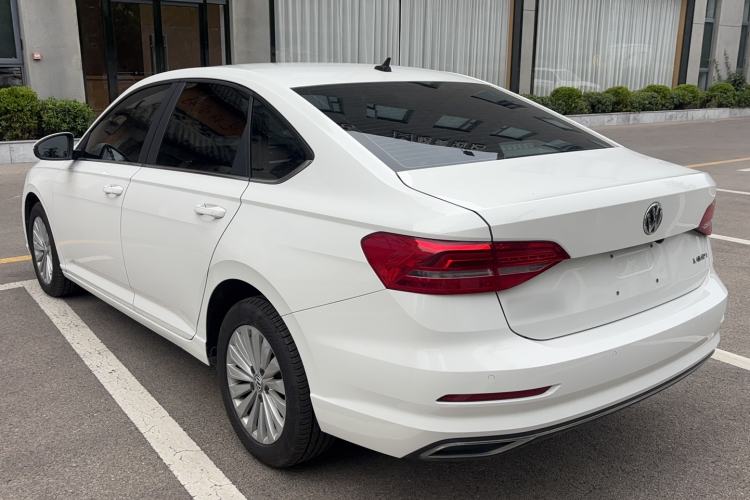 Used Volkswagen Lavida 2019 1.5L Automatic Comfort Edition China VI Standard Exterior 1